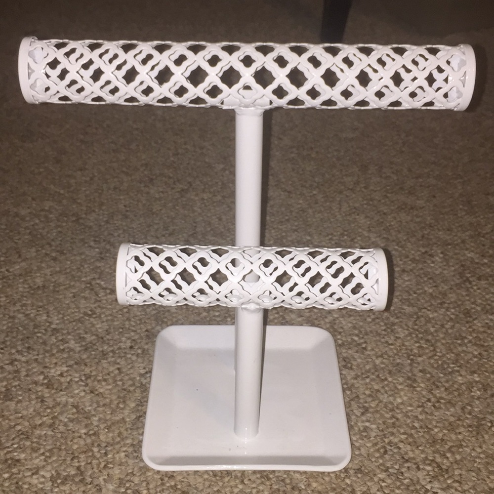Bracelet holder